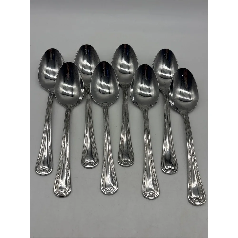 8- Reed & Barton Hamilton English Gentry Pattern dinner spoon Stainless